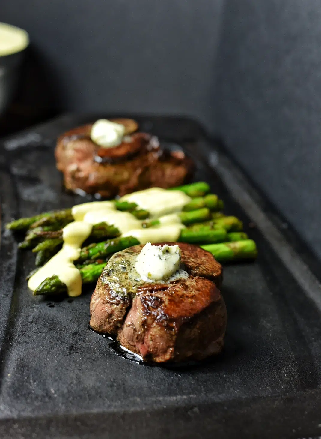 Filet Mignon with Asparagus and Hollandaise Sauce