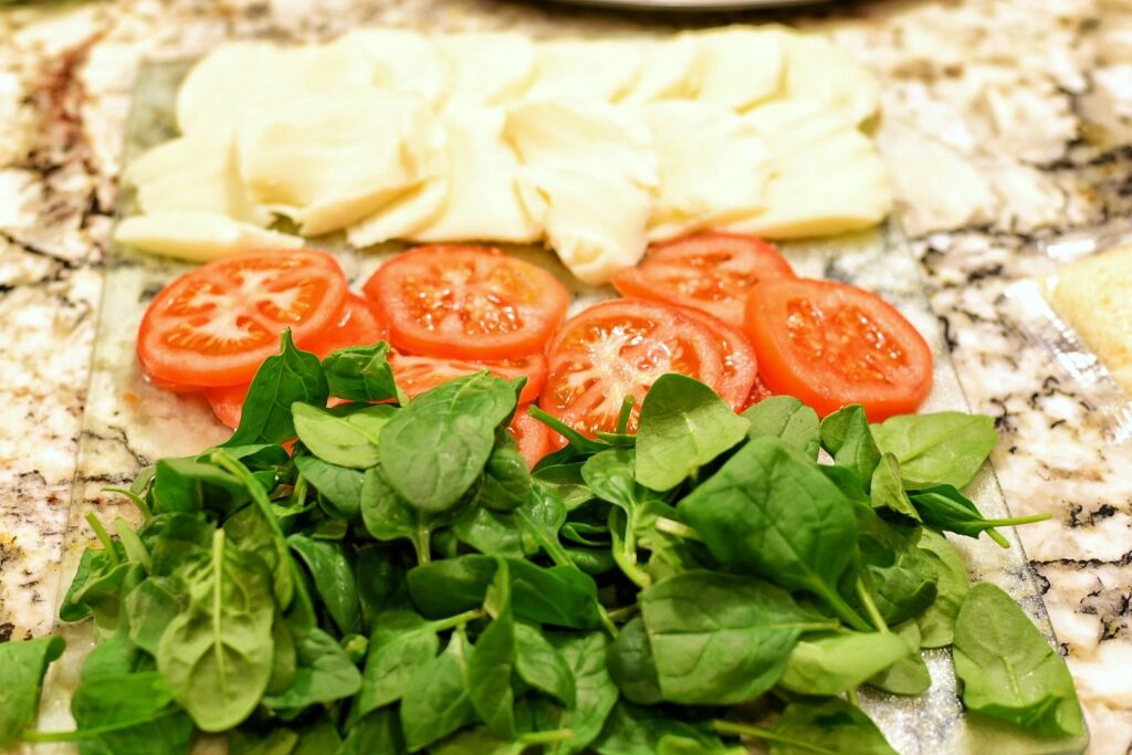 Ingredients for Tomato Florentine Pizza