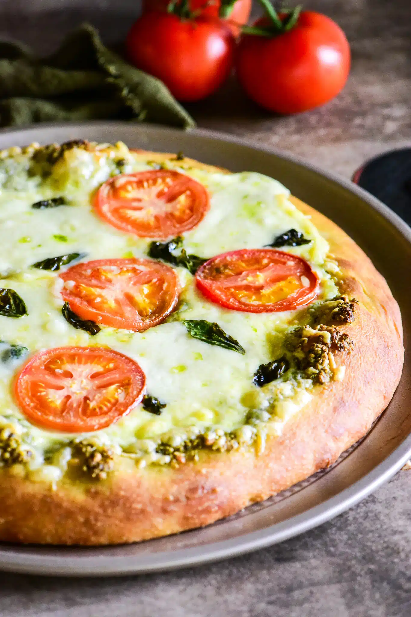 Pesto Pizza with Fresh Mozzarella and Tomatoes