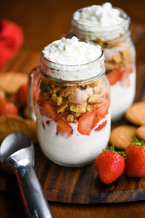 Strawberry & Lemon Cookie Ice Cream Trifle | Dude That Cookz