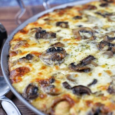 Black Truffle Mushroom White Pizza