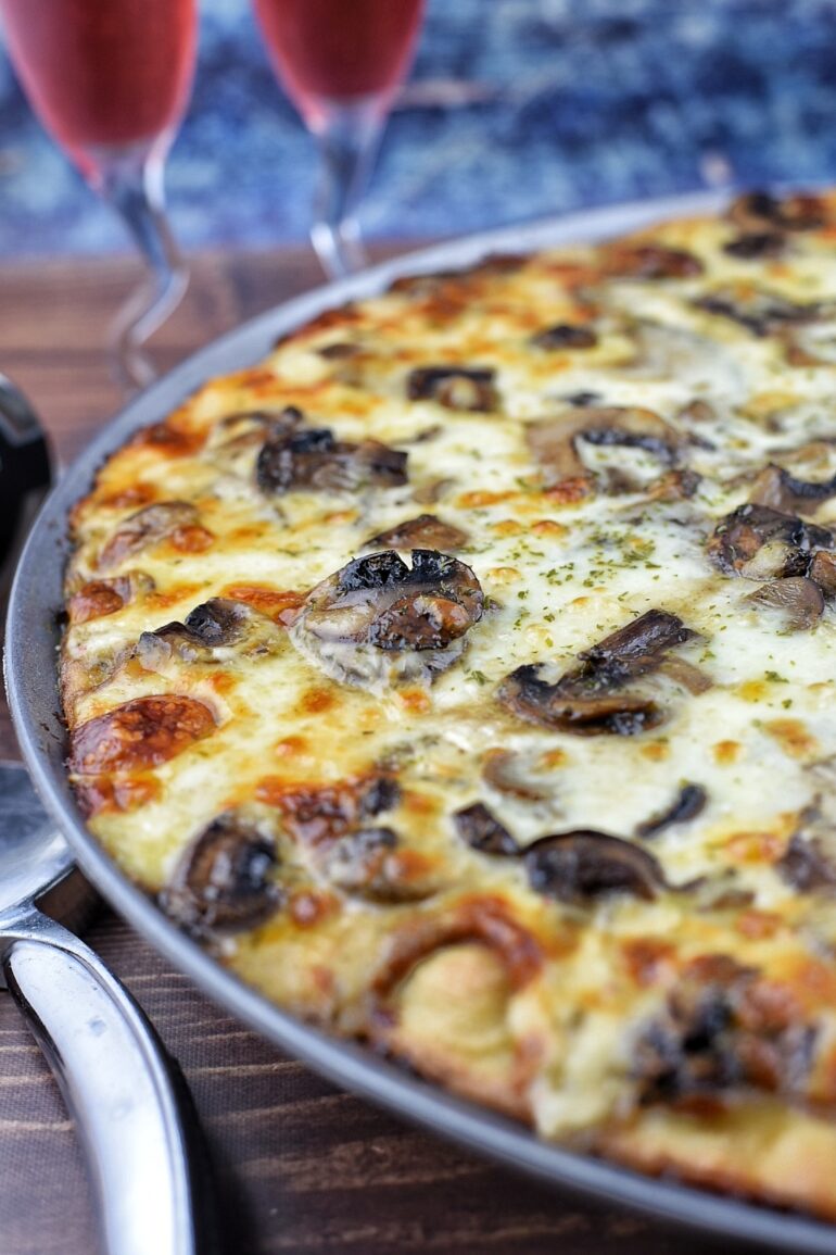 Black Truffle Mushroom White Pizza