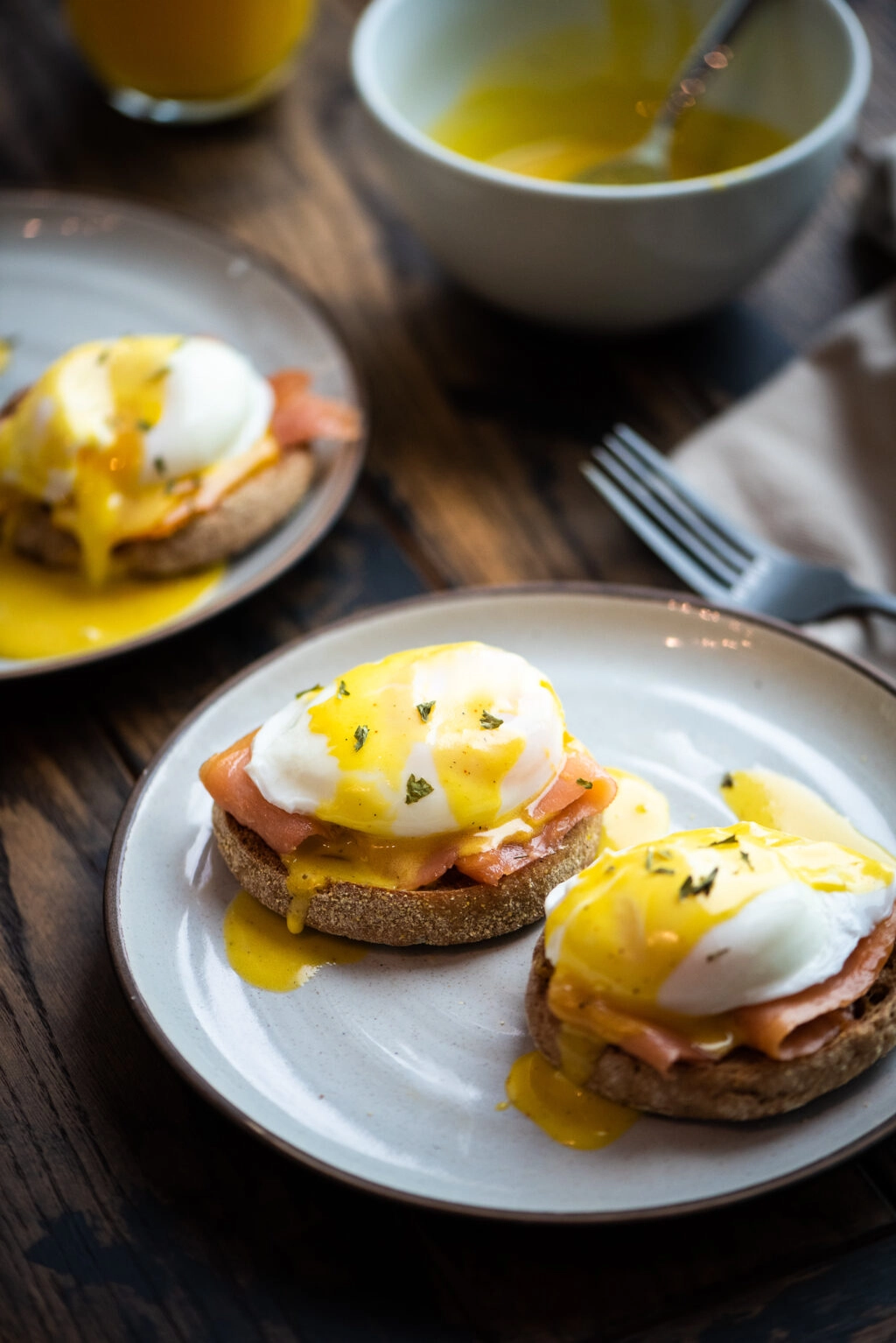 Eggs benedict on roasted brown mushrooms recipe