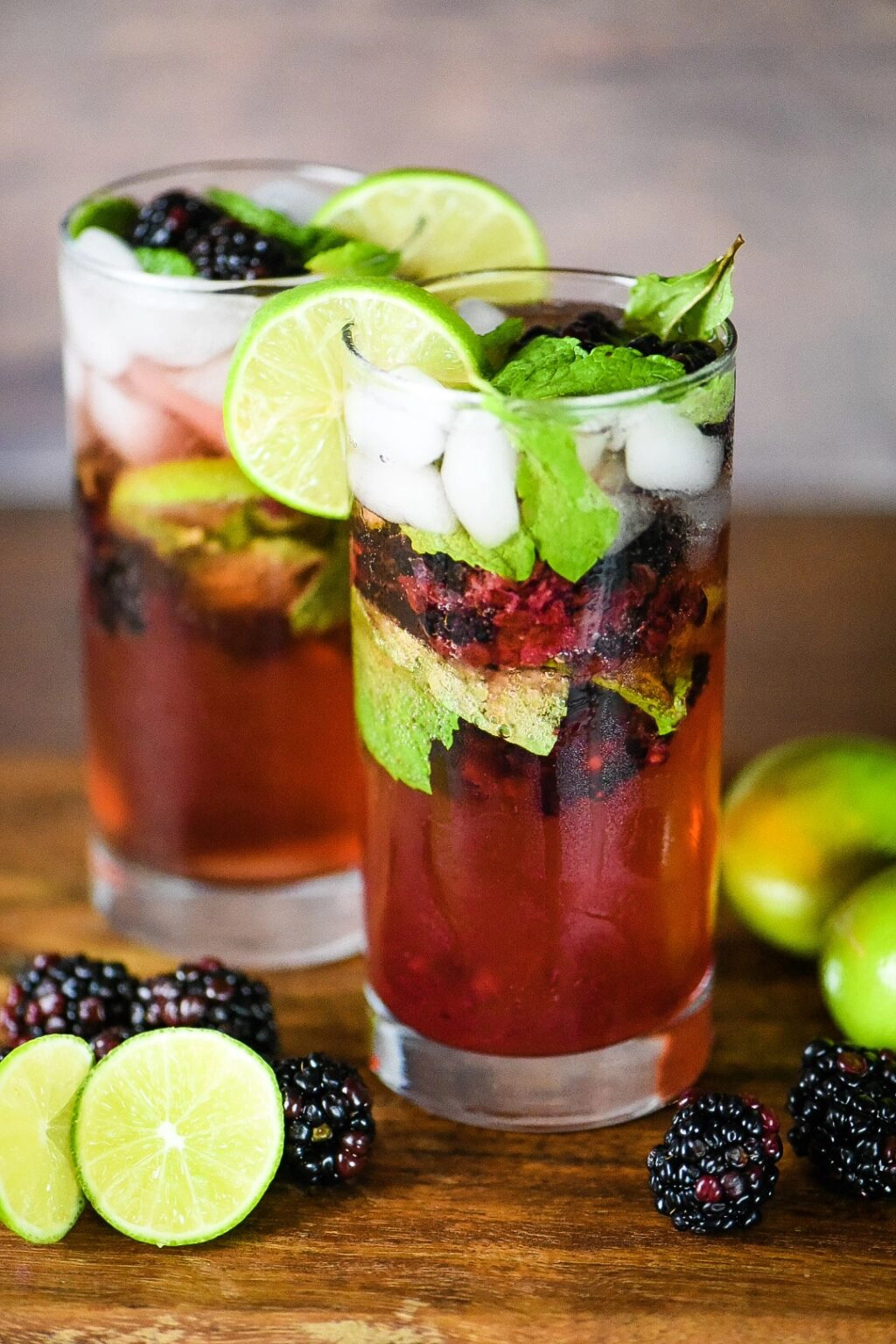 Blackberry Mojito Cocktail