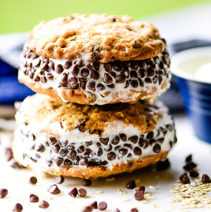 Chocolate Chip Cookie Ice Cream Sandwiches | Dude That Cookz