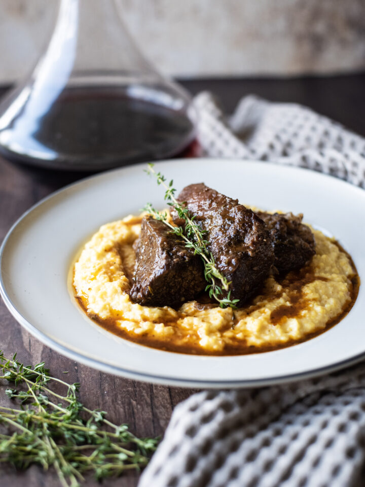 Braised Short Ribs with Cheese Grits