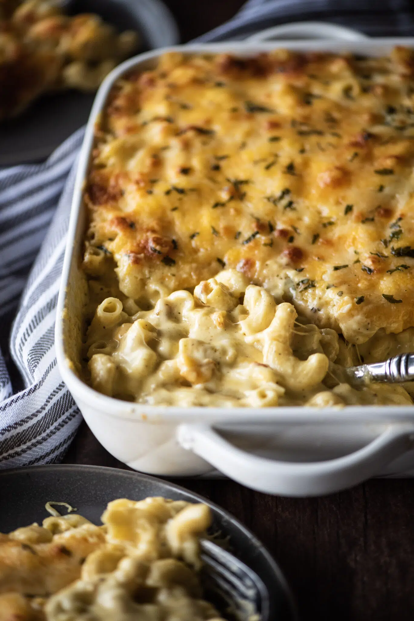 Baked macaroni and cheese in casserole dish