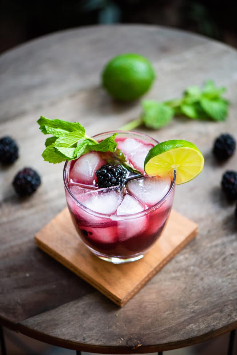 Blackberry Whiskey Smash Recipe | Dude That Cookz