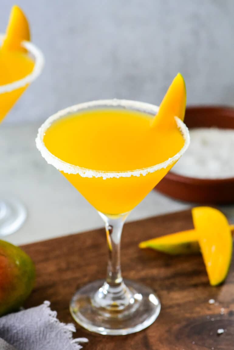 mango martini cocktail