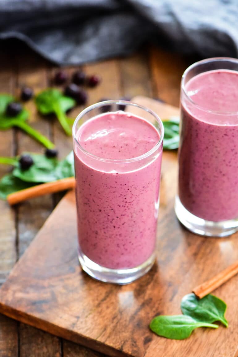 blueberry banana spinach smoothie